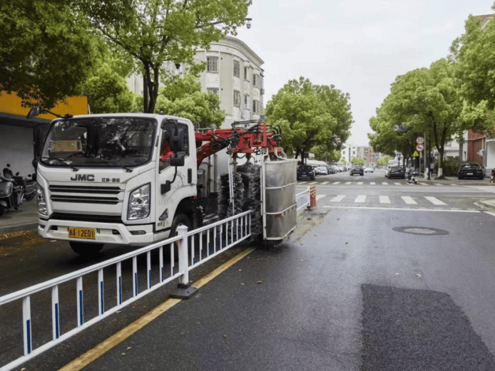 博业体育app博业体育平台钱塘河庄街道：环卫保洁精细化 城市颜值再提升(图2)